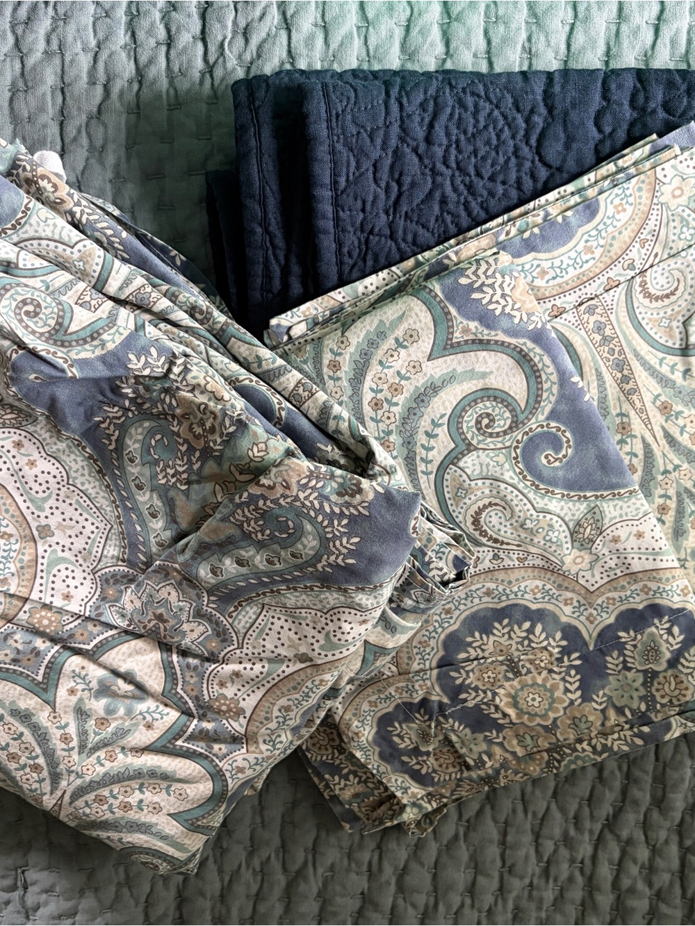 Pottery Barn Duvet cover and shams
